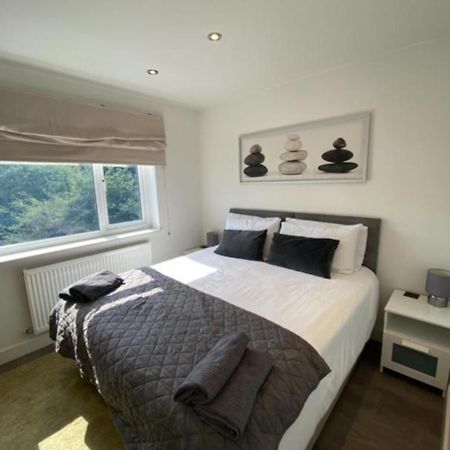 Quiet North London - 2 X Double Bedrooms - Close To Station And 20Mins Central London Totteridge Buitenkant foto