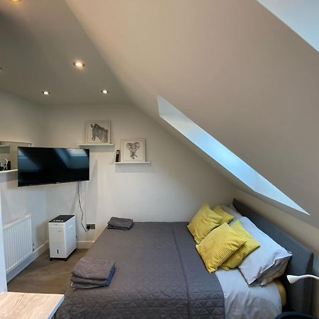Quiet North London - 2 X Double Bedrooms - Close To Station And 20Mins Central London Totteridge Buitenkant foto