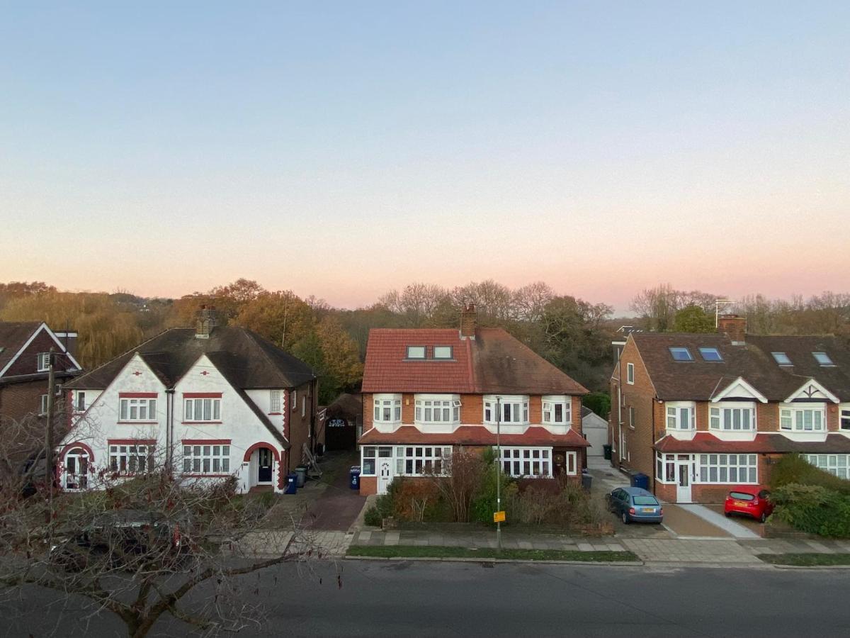 Quiet North London - 2 X Double Bedrooms - Close To Station And 20Mins Central London Totteridge Buitenkant foto