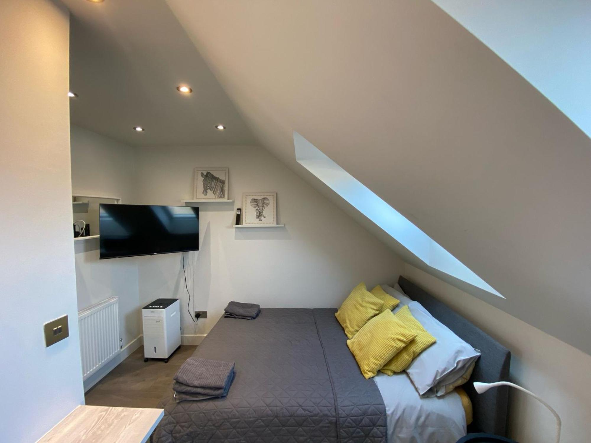 Quiet North London - 2 X Double Bedrooms - Close To Station And 20Mins Central London Totteridge Buitenkant foto