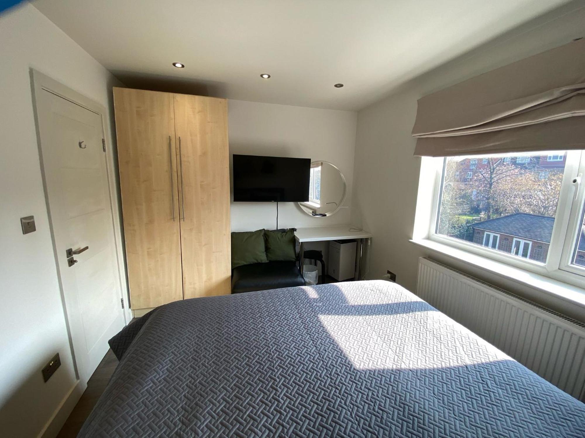 Quiet North London - 2 X Double Bedrooms - Close To Station And 20Mins Central London Totteridge Buitenkant foto